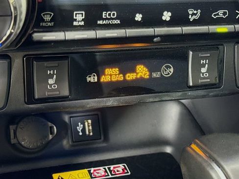 Certified 2025 Toyota RAV4 XSE w/ Advanced Technology Package AWD/4WD image 21
