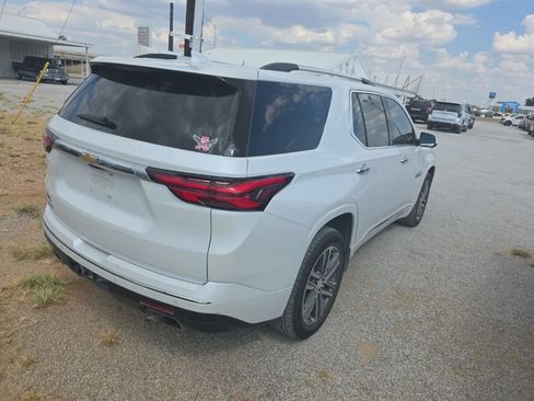 Used 2023 Chevrolet Traverse High Country w/ LPO, Floor Liner Package FWD image 2