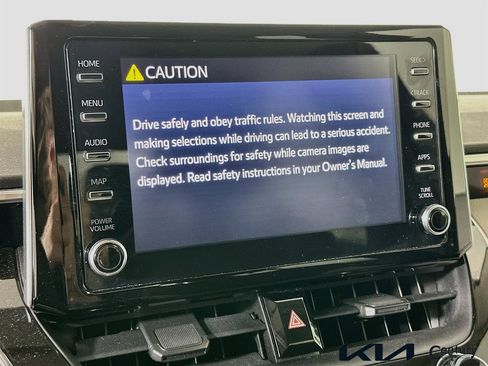 Used 2020 Toyota Corolla LE image 14