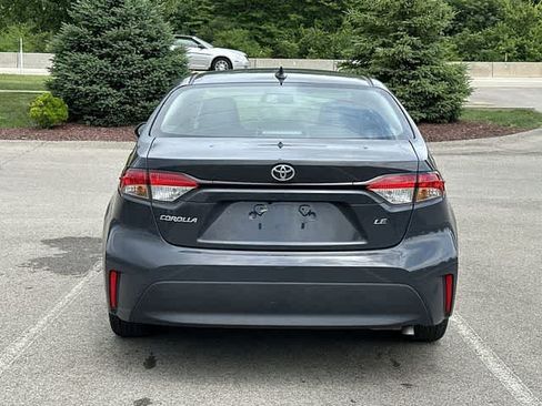 Used 2026 Toyota Corolla LE FWD image 4