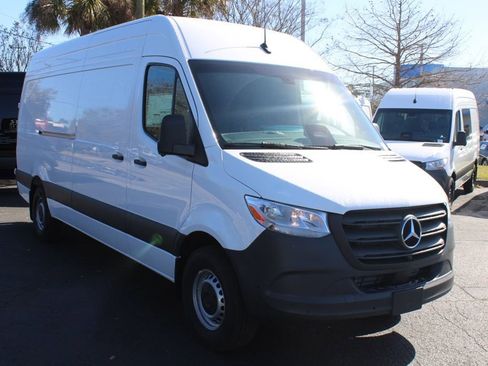 New 2026 Mercedes-Benz Sprinter 2500 image 15