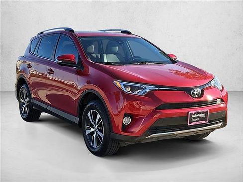 Used 2017 Toyota RAV4 XLE image 3