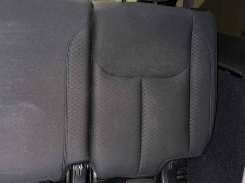 Used 2018 Jeep Wrangler Unlimited Sport S image 11