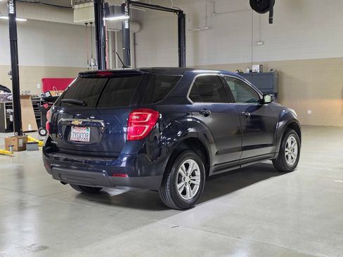 Used 2017 Chevrolet Equinox LS FWD image 7