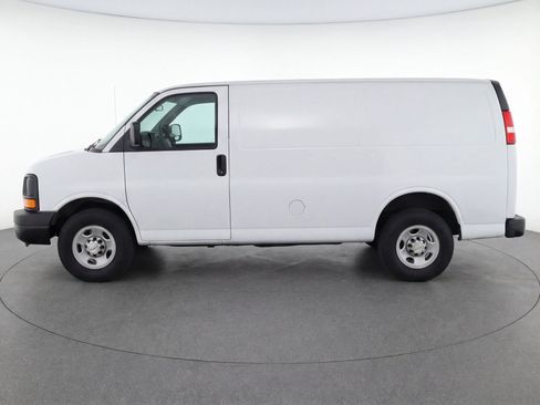 Used 2023 Chevrolet Express 3500 LS RWD image 5