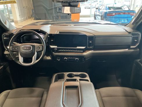 Used 2024 GMC Sierra 1500 SLE image 21