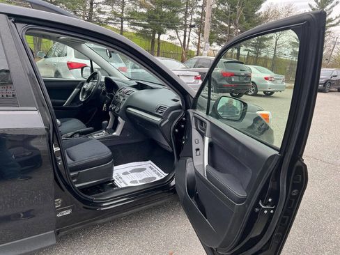 Used 2014 Subaru Forester 2.5i Premium w/ All-Weather Package image 10