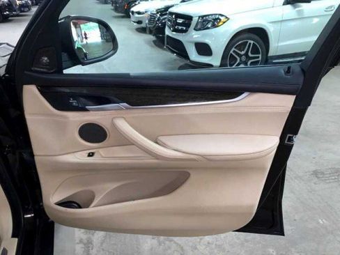 Used 2015 BMW X5 xDrive50i image 46