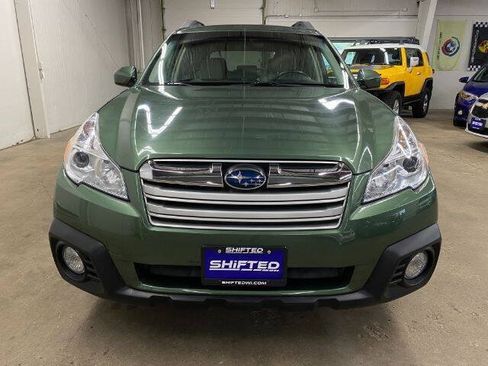 Used 2013 Subaru Outback 2.5i Premium w/ All-Weather Pkg AWD/4WD image 7