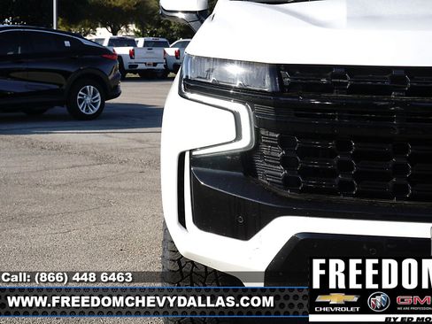 Certified 2023 Chevrolet Suburban Z71 w/ Luxury Package image 46