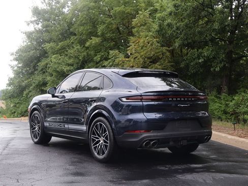 Certified 2024 Porsche Cayenne S AWD/4WD image 3