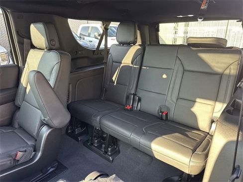 New 2026 GMC Yukon XL Denali w/ Denali Reserve Package image 27