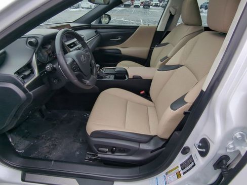 Used 2021 Lexus ES 250 w/ Premium Package image 8