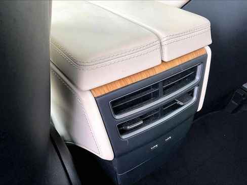 Used 2018 Tesla Model X 75D image 34