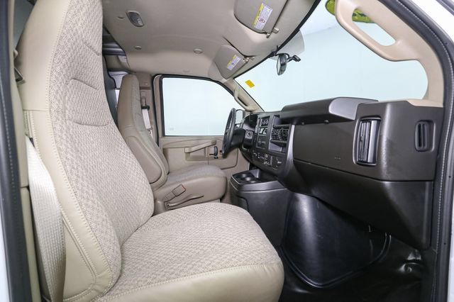 Used 2025 Chevrolet Express 2500 w/ Driver Convenience Package RWD image 15