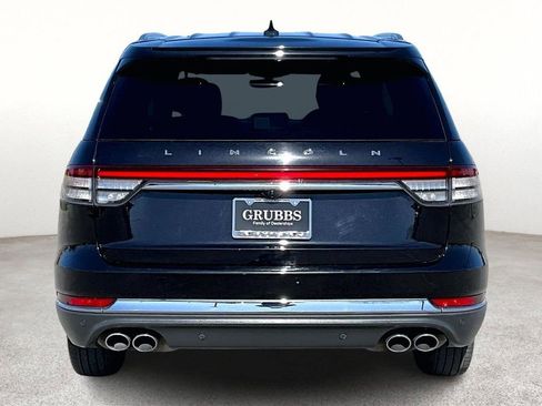 Used 2020 Lincoln Aviator Reserve w/ Elements Package Plus AWD/4WD image 5