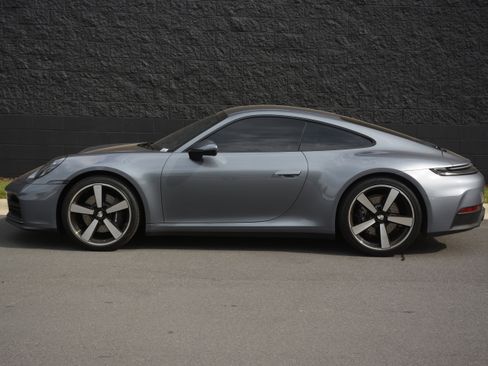 Used 2026 Porsche 911 Carrera RWD image 2