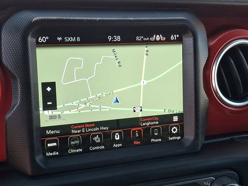 Used 2021 Jeep Wrangler Unlimited Rubicon AWD/4WD image 16