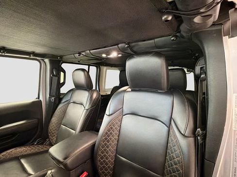 Used 2021 Jeep Wrangler Unlimited Sahara AWD/4WD image 20