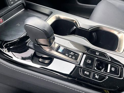 Used 2025 Lexus NX 350h AWD w/ Premium Package image 16