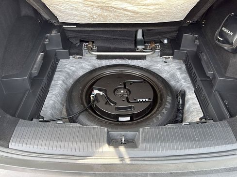 Used 2023 Nissan Rogue SV FWD image 27