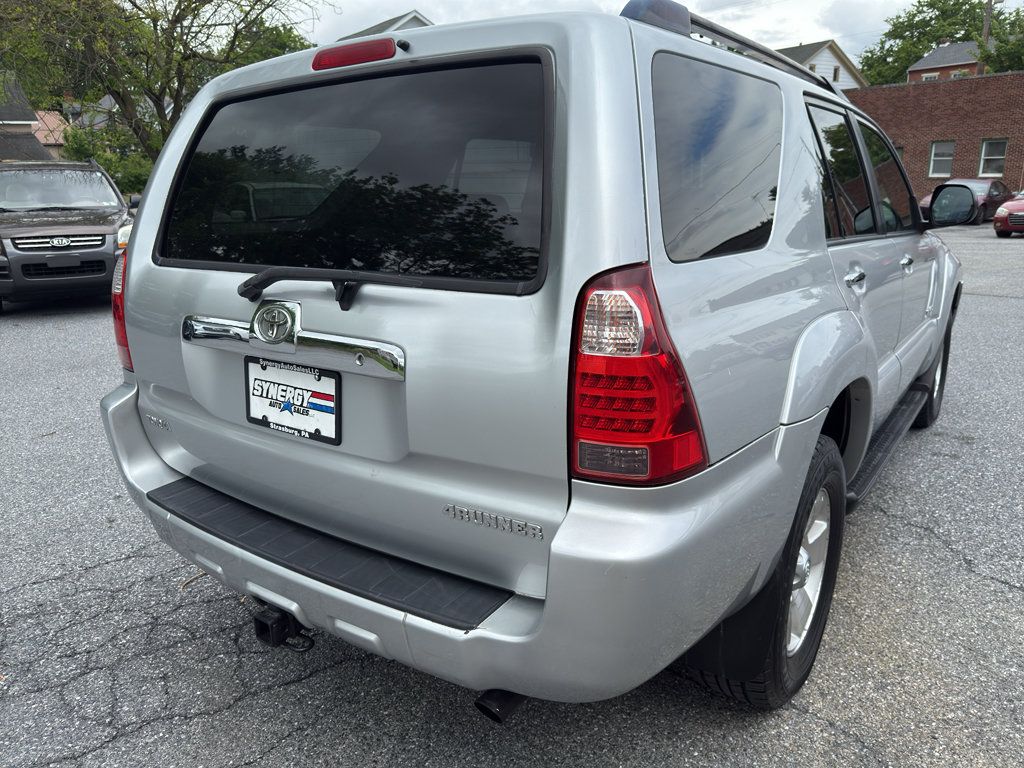 Used 2008 Toyota 4Runner SR5 AWD/4WD image 5