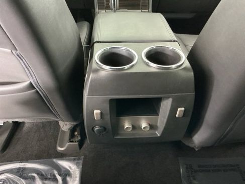 Used 2010 Lincoln Navigator L Base image 23