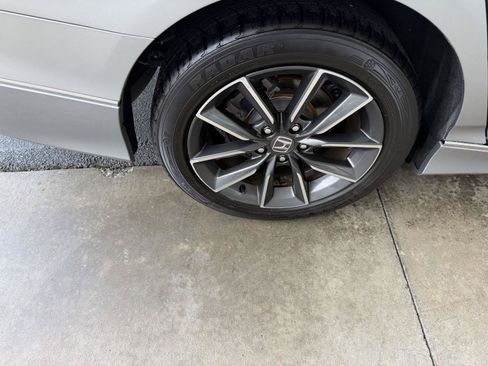 Used 2021 Honda Accord EX-L image 39