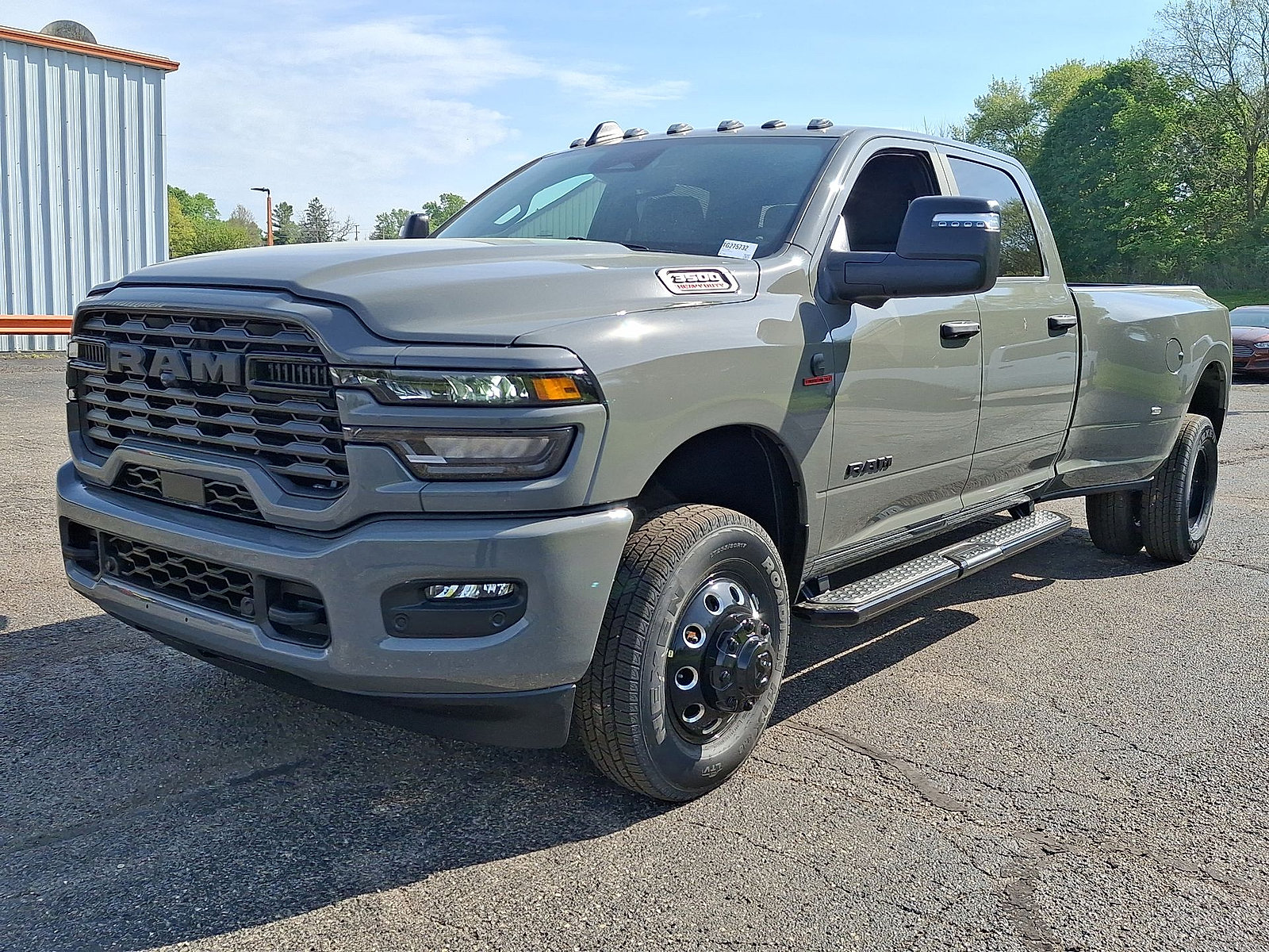 New 2026 RAM 3500 Big Horn AWD/4WD image 10