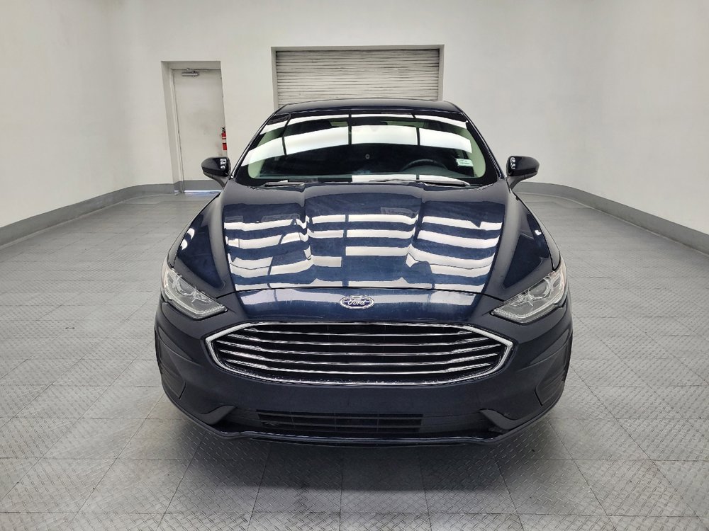 Used 2020 Ford Fusion SE FWD image 15