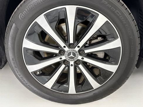 Certified 2022 Mercedes-Benz GLB 250 4MATIC image 33