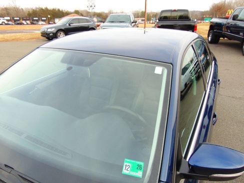 Used 2014 Volkswagen Jetta SE image 43