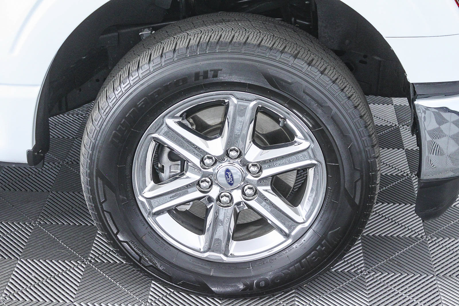 Used 2025 Ford F150 XLT w/ Equipment Group 301A Standard RWD image 12
