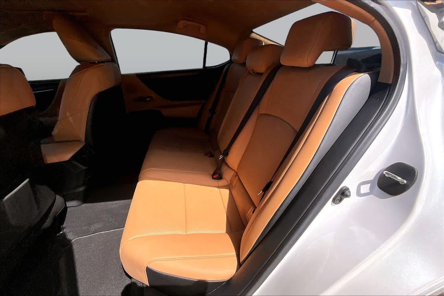 Used 2025 Lexus ES 350 w/ Premium Package FWD image 21