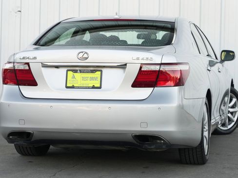 Used 2007 Lexus LS 460 image 4