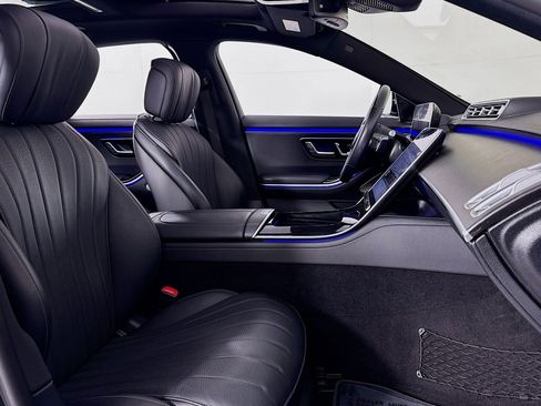 Certified 2022 Mercedes-Benz S 500 4MATIC image 8