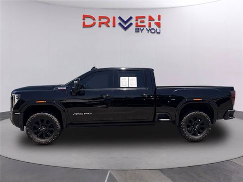 Used 2024 GMC Sierra 3500 AT4 w/ AT4 Premium Plus Package AWD/4WD image 6