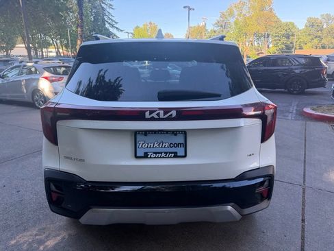 Used 2024 Kia Seltos SX w/ SX Sunroof Package AWD/4WD image 5