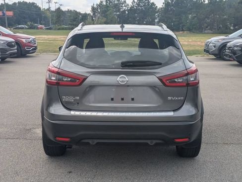 Used 2022 Nissan Rogue Sport SV w/ Technology Package AWD/4WD image 4