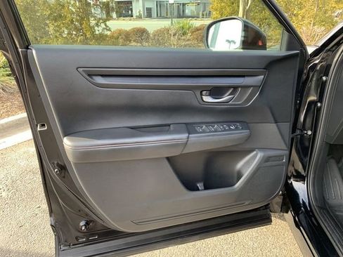 Used 2024 Honda CR-V Sport image 17