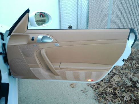 Used 2010 Porsche 911 Turbo image 22