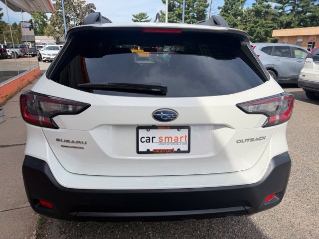Used 2024 Subaru Outback Premium AWD/4WD image 6