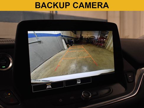 Used 2025 Chevrolet Blazer LT AWD/4WD image 5