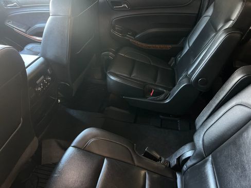 Used 2019 Chevrolet Suburban Premier AWD/4WD image 5