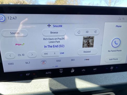 New 2025 Ford Maverick XLT w/ 4K Tow Package image 17