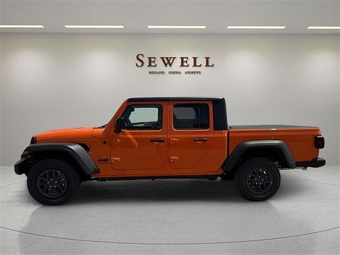 New 2025 Jeep Gladiator Sport image 2
