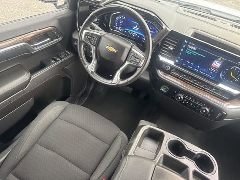 Used 2023 Chevrolet Silverado 1500 LT image 33