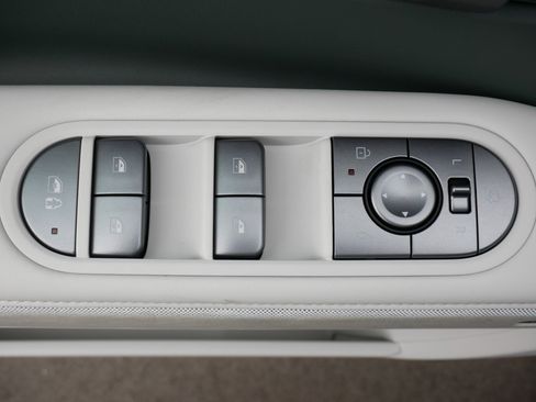 New 2025 Hyundai Ioniq 5 Limited image 12