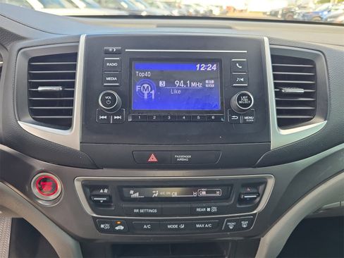 Used 2020 Honda Pilot LX image 15