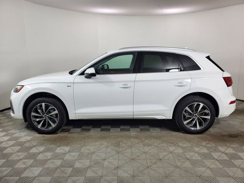 Certified 2023 Audi Q5 2.0T Premium Plus image 6